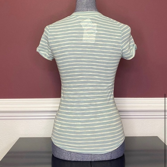 NWT Free People green short sleeve top Size XS - Picture 2 of 4